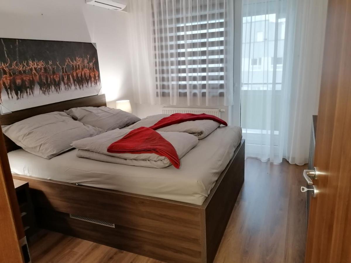 Foreta Bratislava Esterno foto